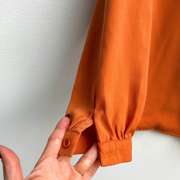 NWT orange double breast blouse with ruffles and flower embroidery - Picture 3 of 4